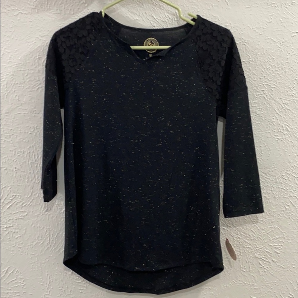Black shirt